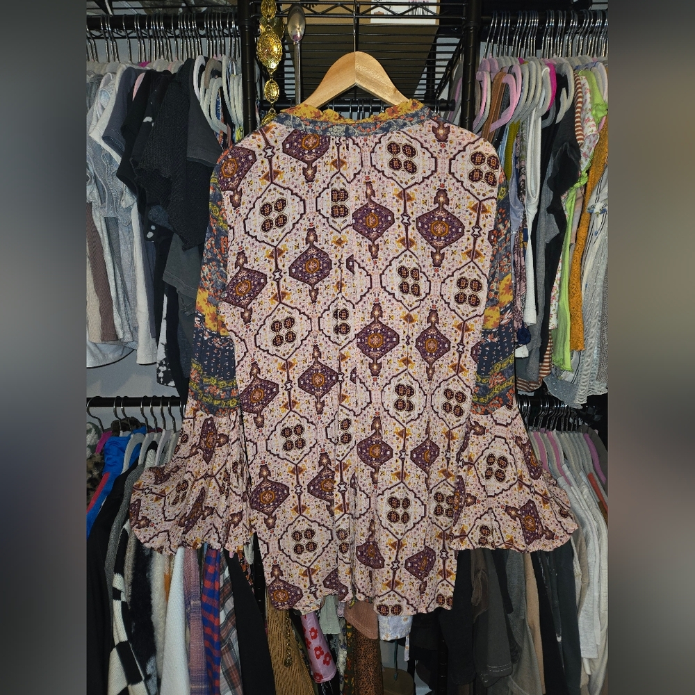 Umgee Vibrant Patterned Blouse - image 4